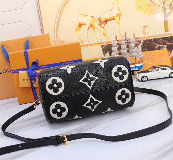 ルイヴィトンバッグ内部構造